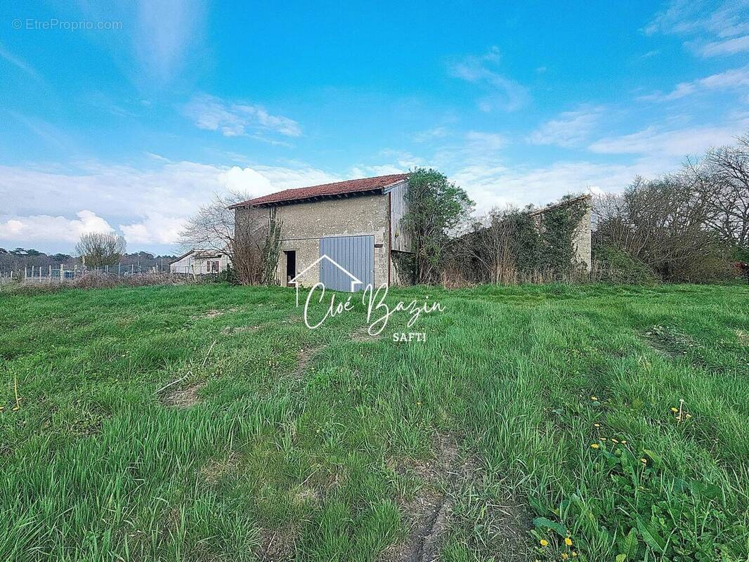 Photo 1 - Terrain à SAINT-PAUL