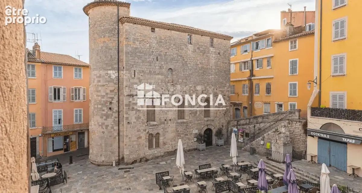 Appartement à HYERES