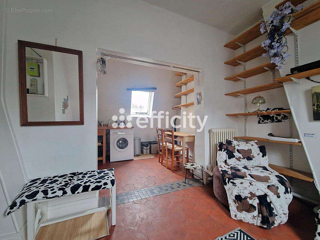 Appartement à PARIS-10E