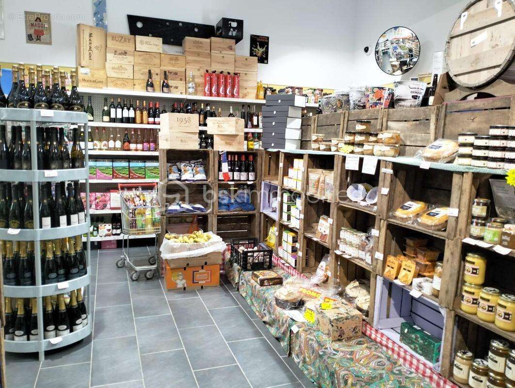 Commerce à SACHE