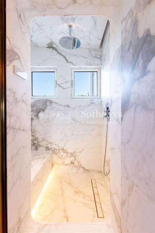 Appartement à SAINT-TROPEZ