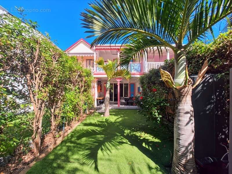 À vendre confortable maison mitoyenne 2 chambres sur le parc de la baie orientale, saint-martin (97150) - photo 11