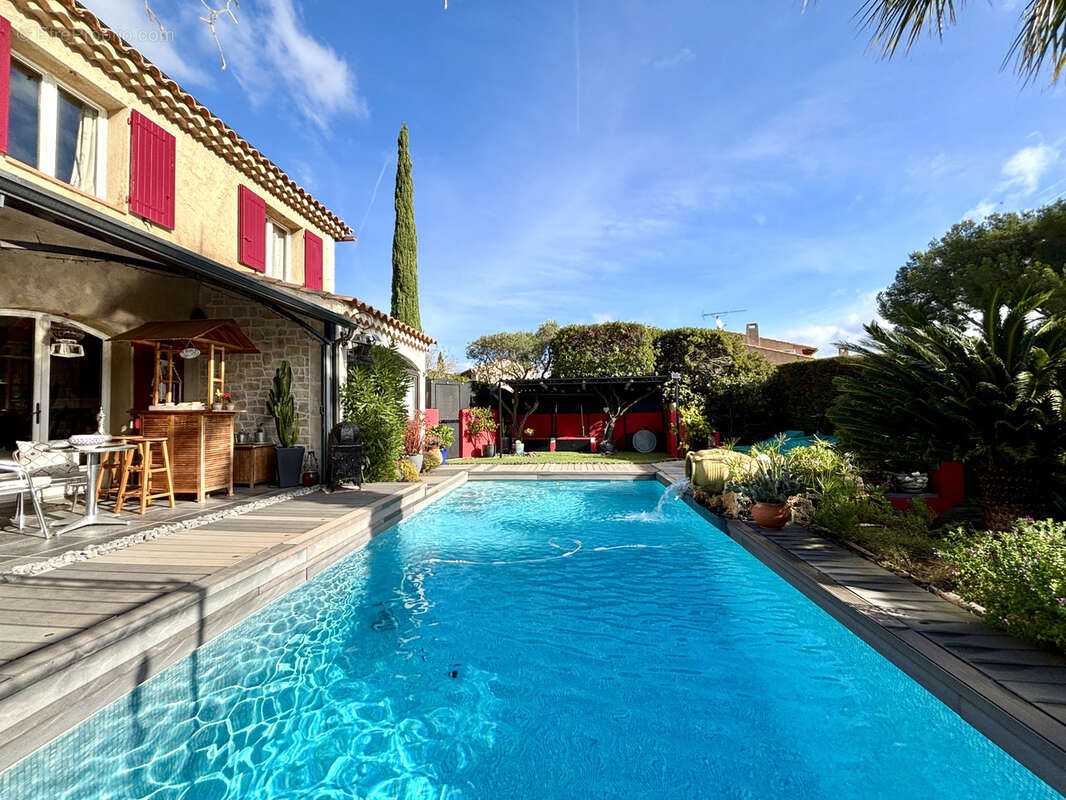 Maison à LA CADIERE-D&#039;AZUR