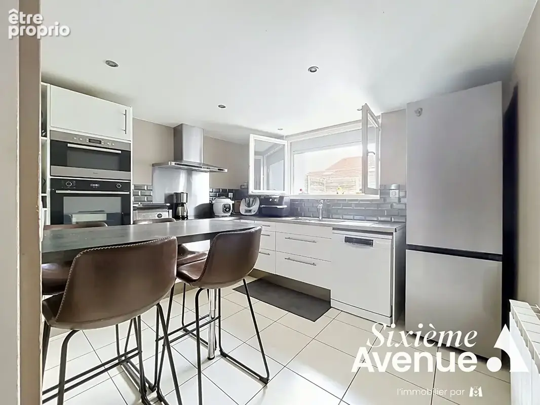 Maison Feyzin 5 pièces  - 3 chambres 107 m² - photo 6
