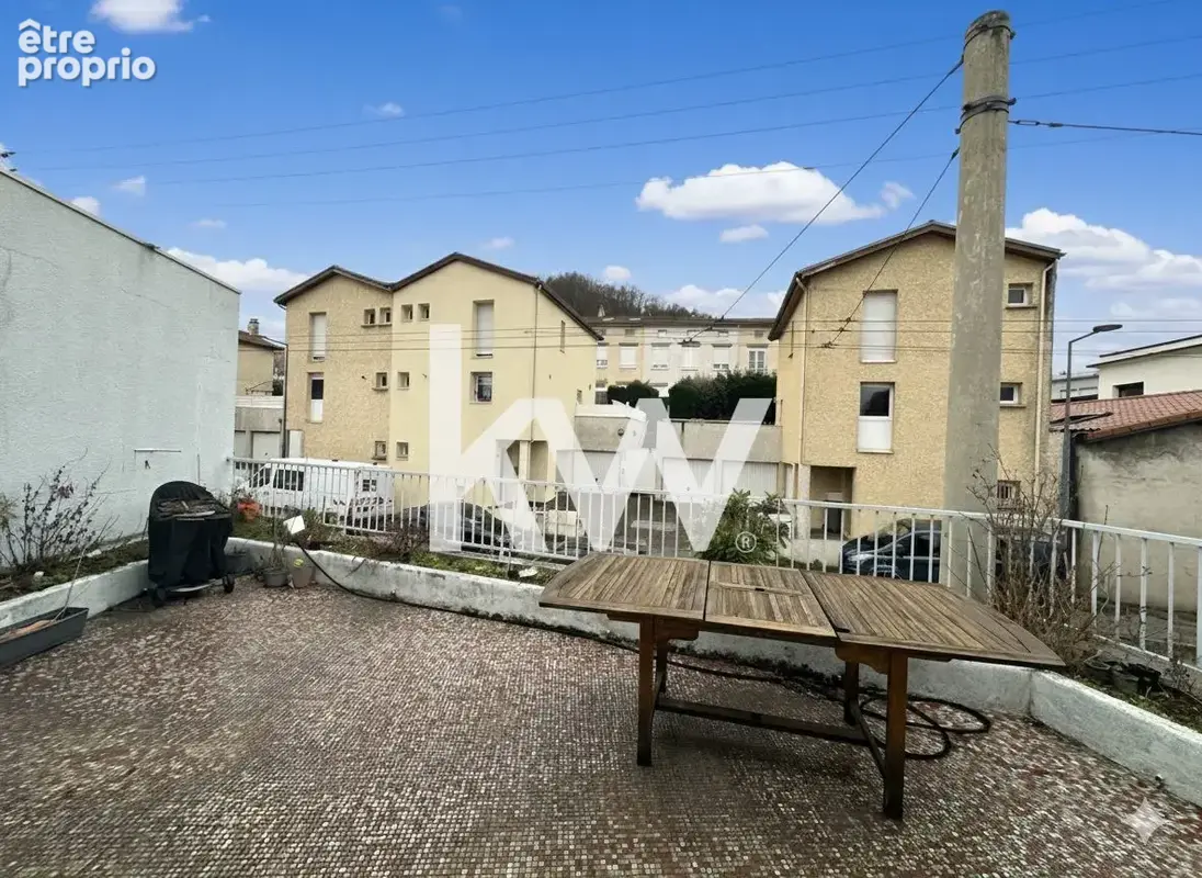 Appartement à SAINT-ETIENNE