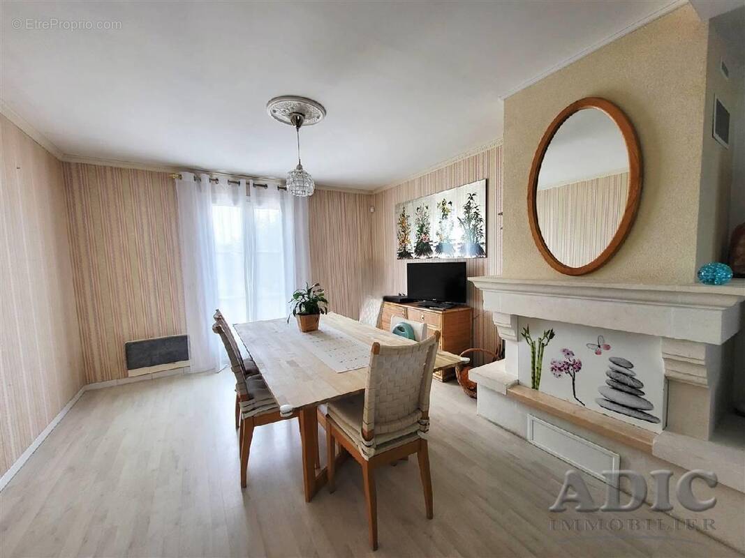 Maison à LAGNY-LE-SEC