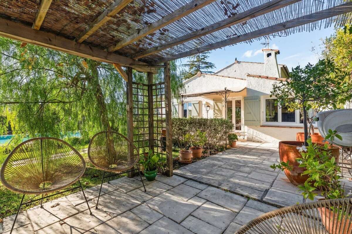 Maison à VILLENEUVE-LOUBET