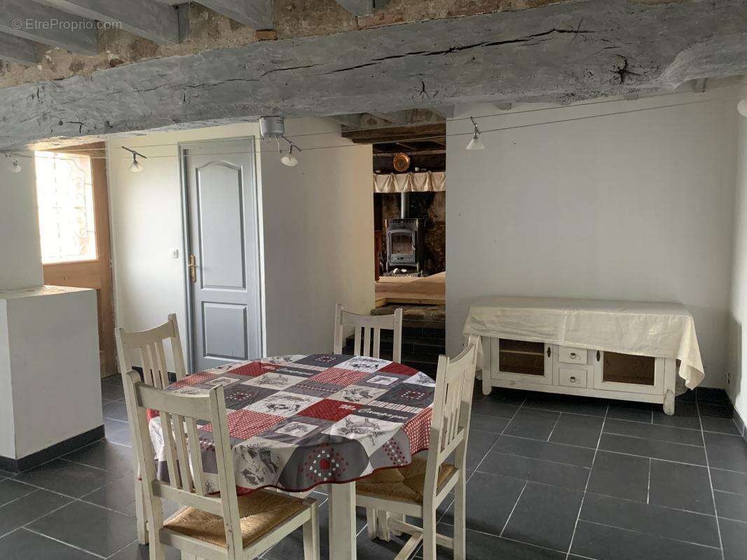 Maison à SAINT-VAURY