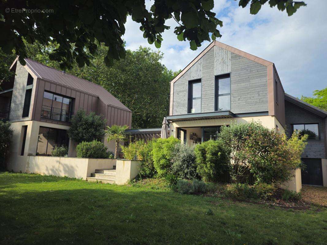 Maison à LES PONTS-DE-CE