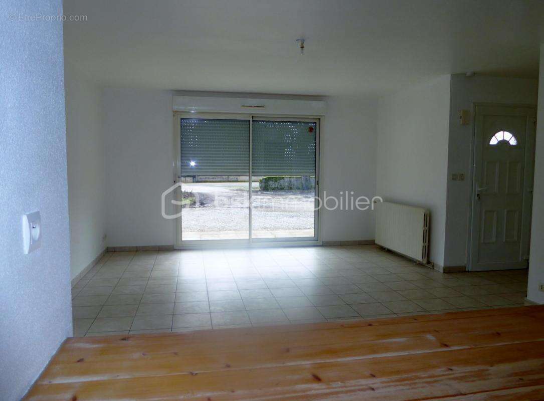Maison de 6 appartements loues - photo 2