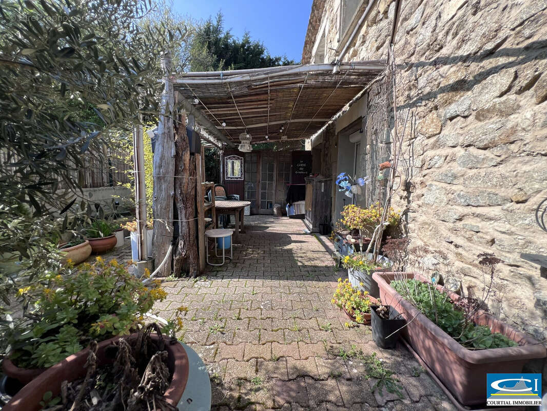 Maison à TOURNON-SUR-RHONE