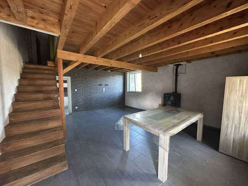 Maison à SAINT-ANGEL