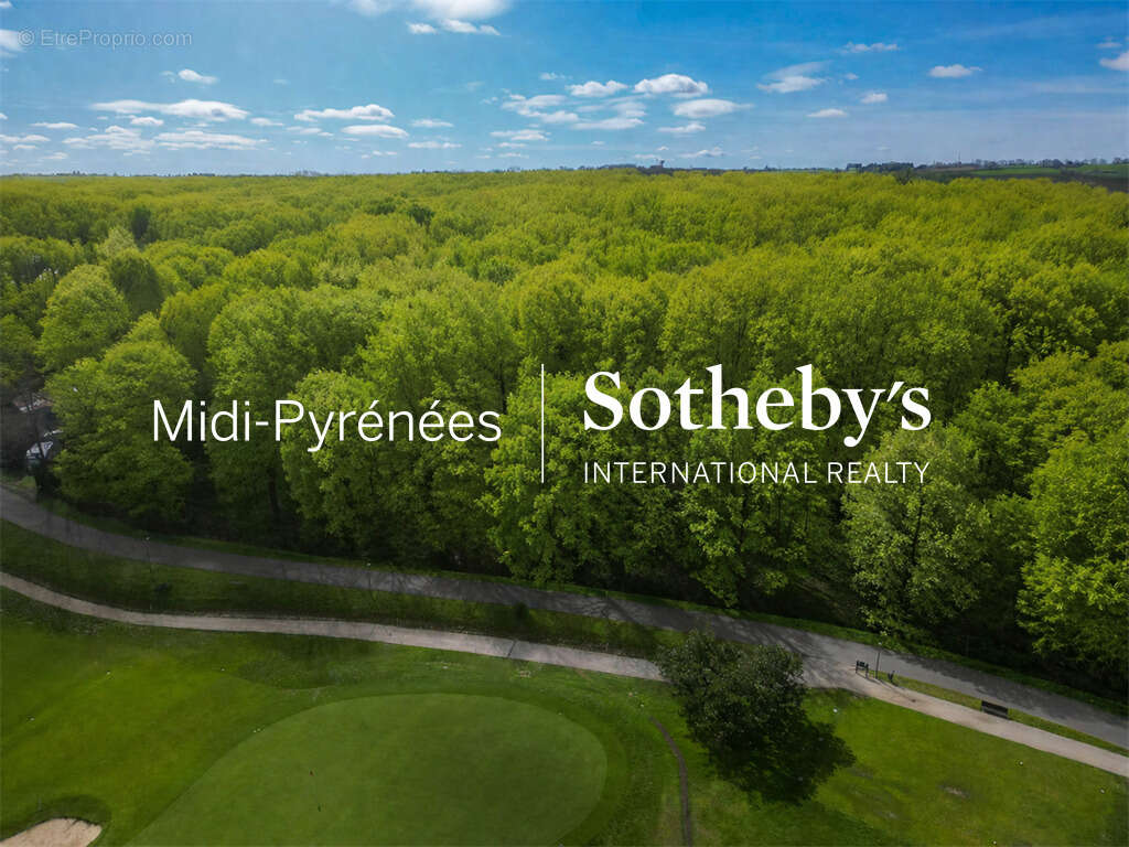 Terrain à BUZET-SUR-TARN