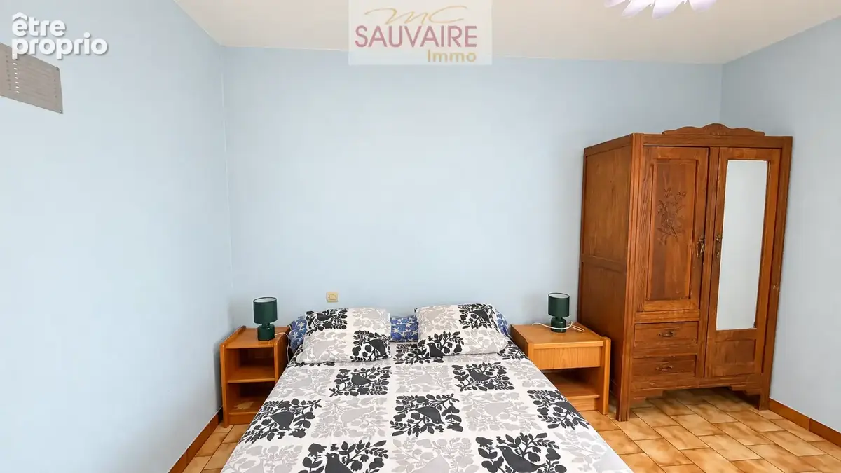 Maison de plain-pied avec jardin et garage - photo 10