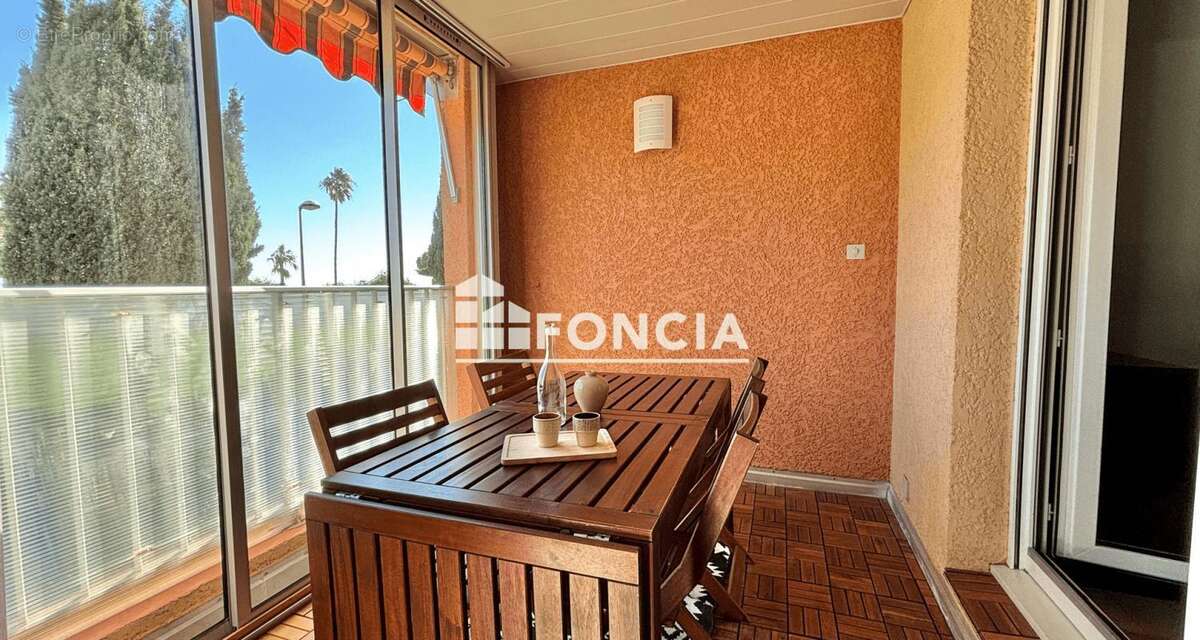 Appartement à LA LONDE-LES-MAURES