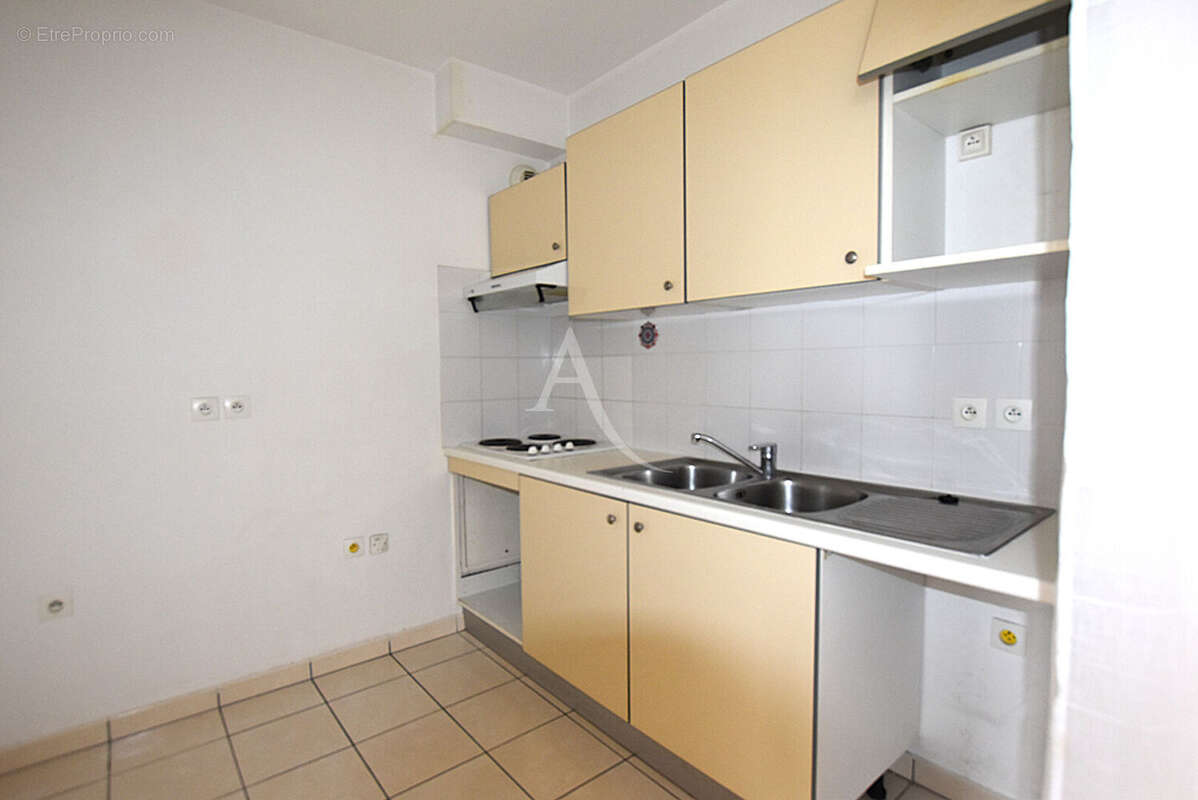 Appartement à COMBS-LA-VILLE