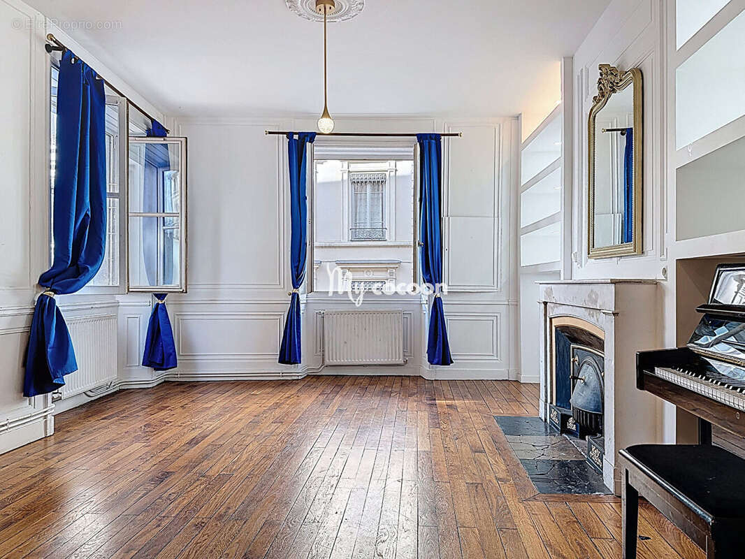 Appartement à LYON-1E