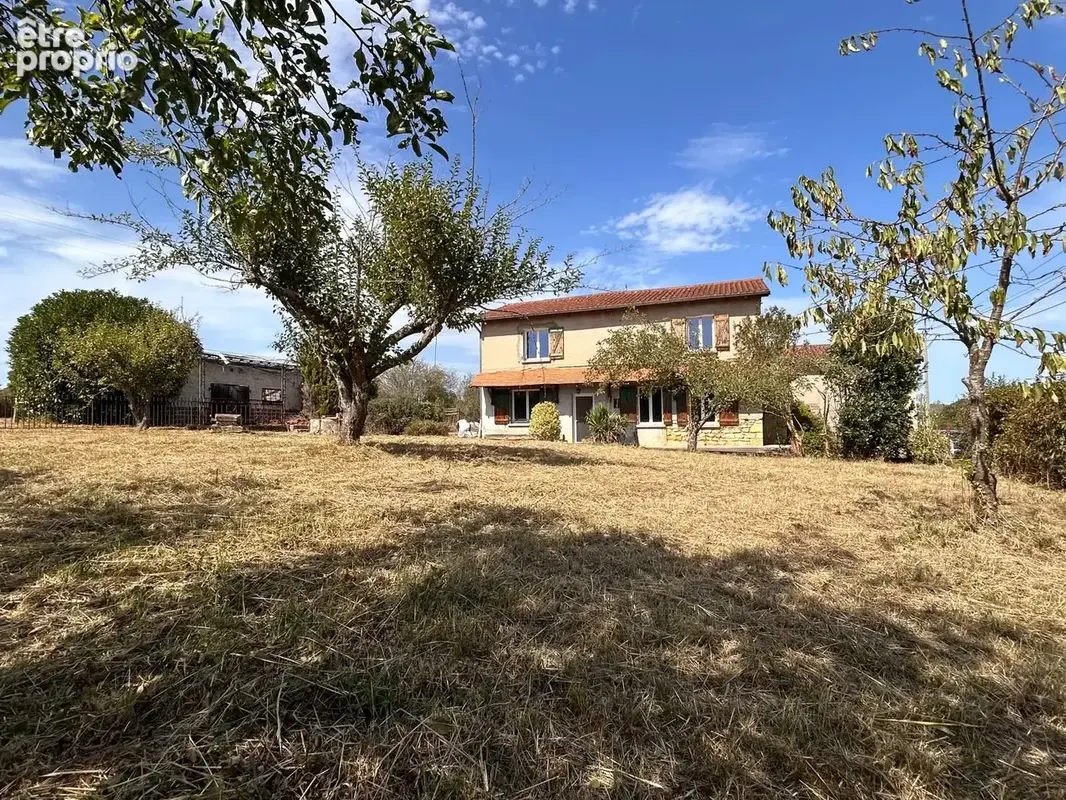 Maison 7 pièces 170 m² à vendre à Charlieu (42190) - photo 3
