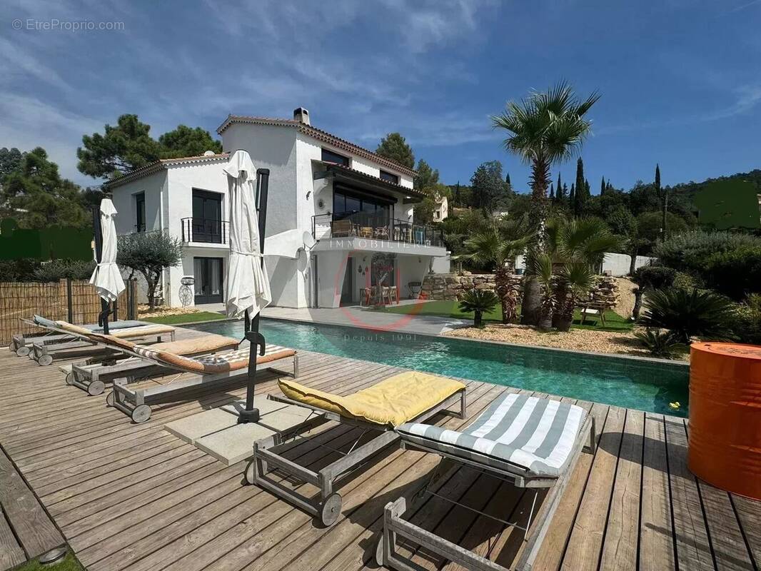 Maison à LES ISSAMBRES