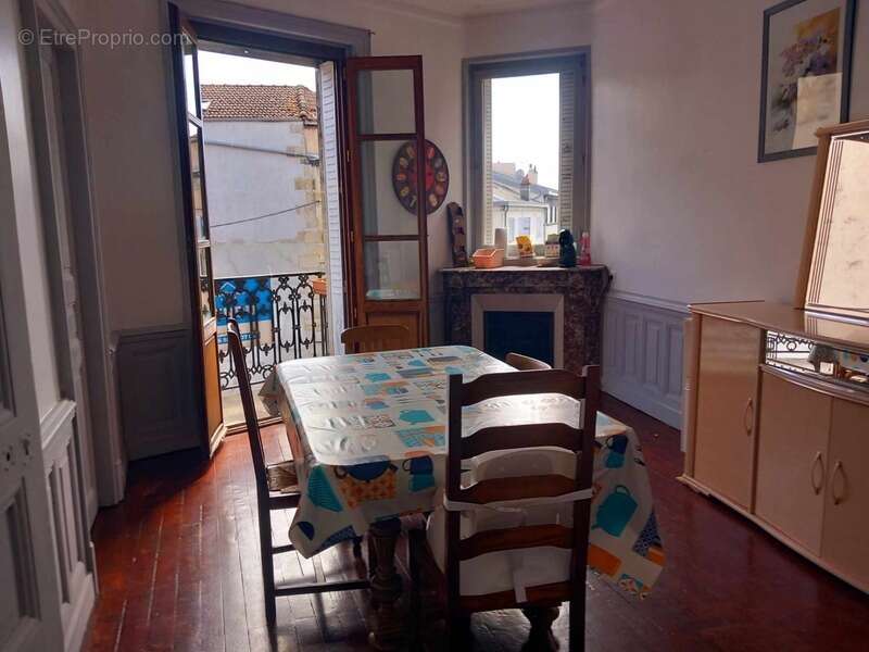 Appartement à THIERS