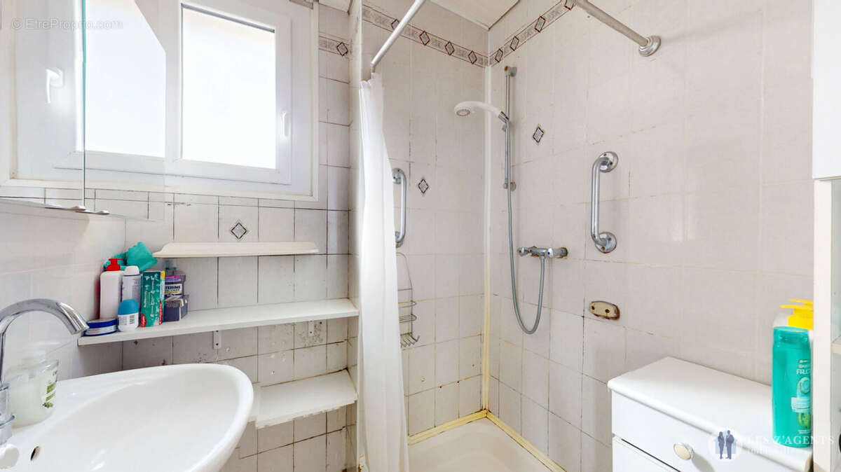 Appartement à SAINT-MARTIN-D'HERES