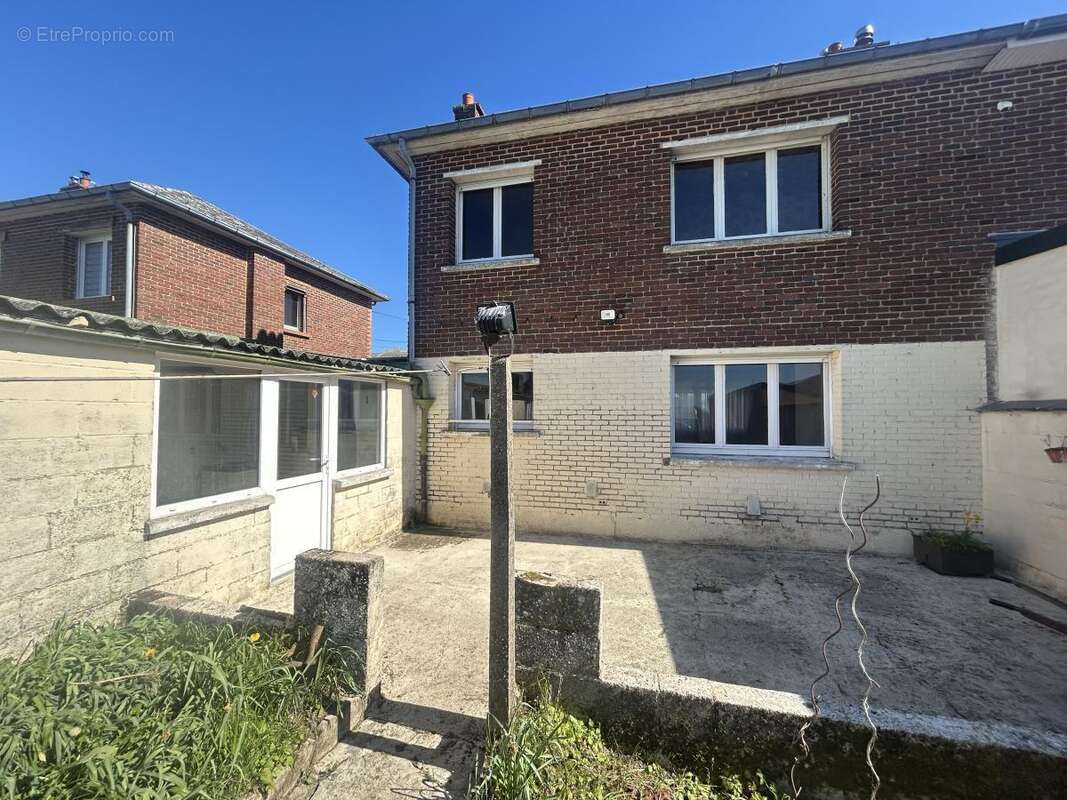 Maison 79 m² à Villers-En-Cauchies  - photo 2