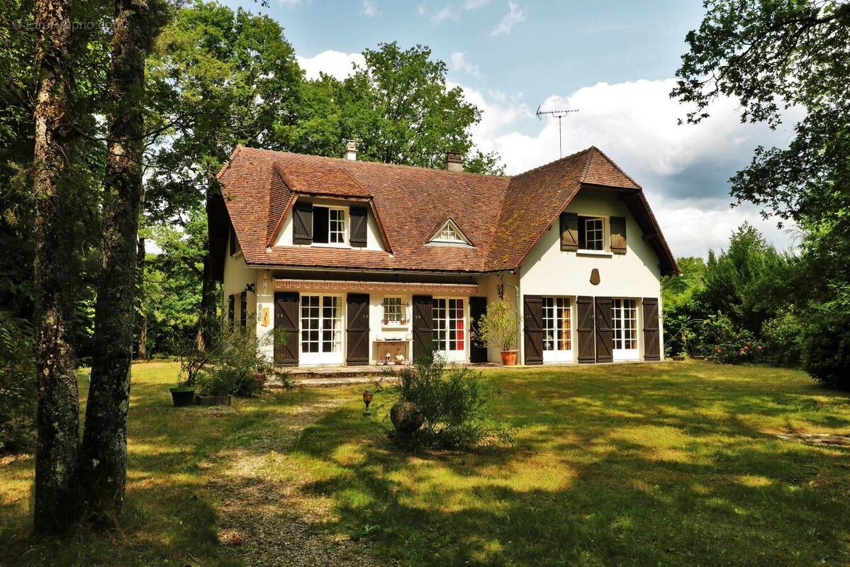 Maison à VARENNES-CHANGY