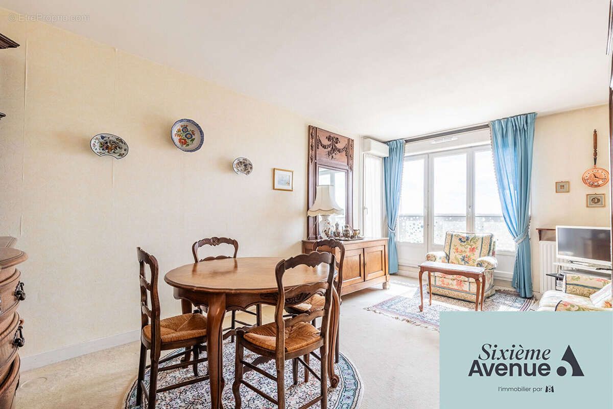 Appartement à CHILLY-MAZARIN