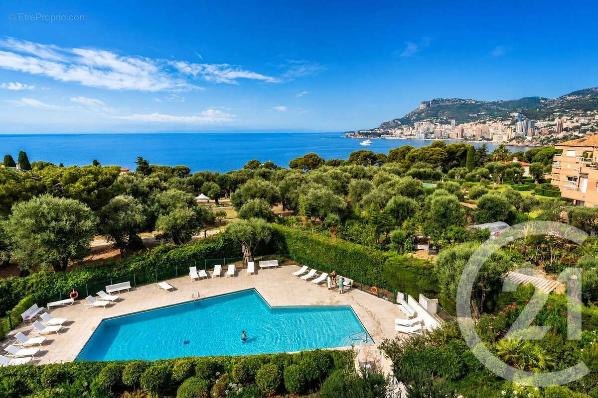 Appartement à ROQUEBRUNE-CAP-MARTIN