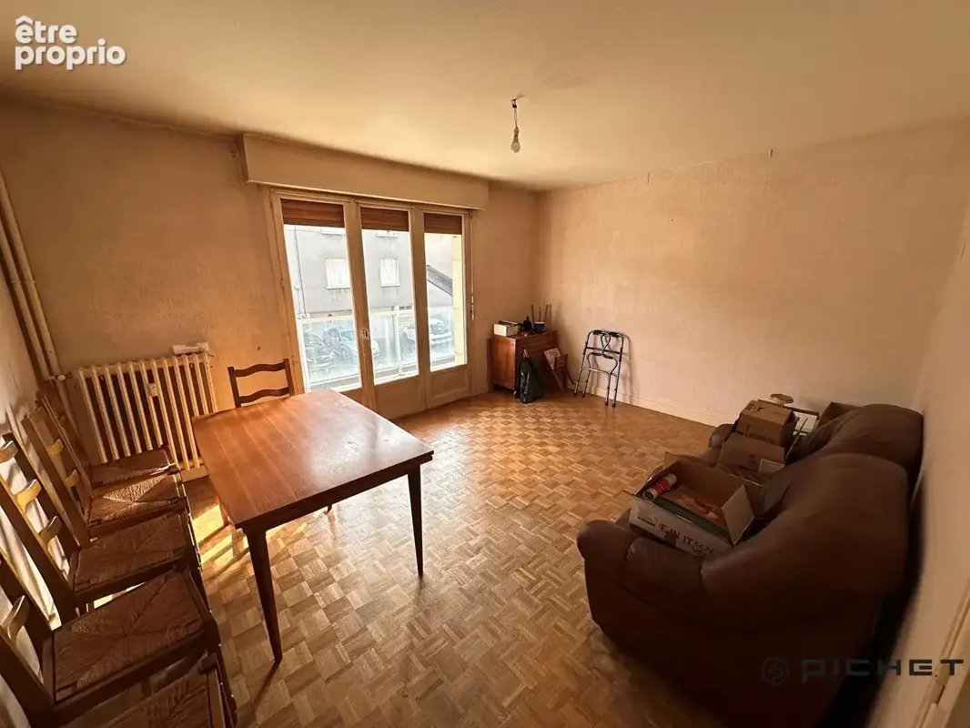 Appartement à rafraichir dans résidence recherchée / Garage et 2 balcons - photo 7