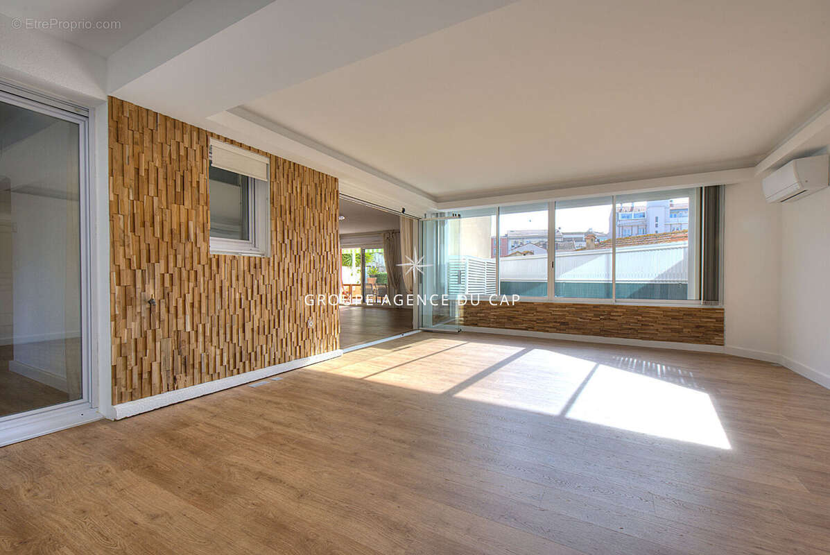 Appartement à SAINT-RAPHAEL