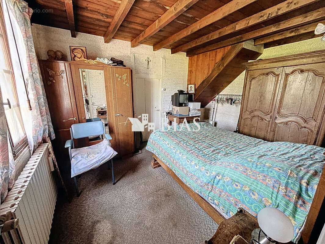Maison à BUCHY