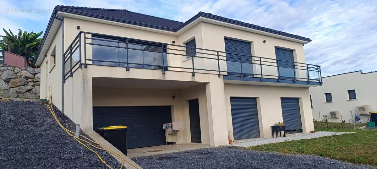 Photo 1 - Maison à SAUVAGNON