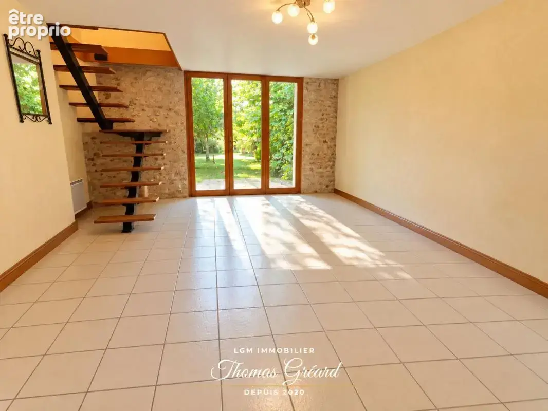 Charmante longère 150m² – 4 chambres + bureau – Beau terrain arboré et garage – Entre Bonneval et Châteaudun - photo 5