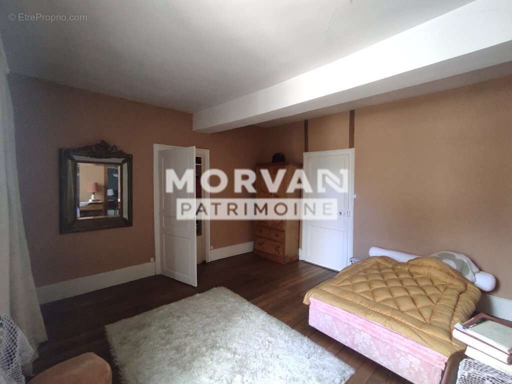 Maison à CHATEAU-CHINON(VILLE)