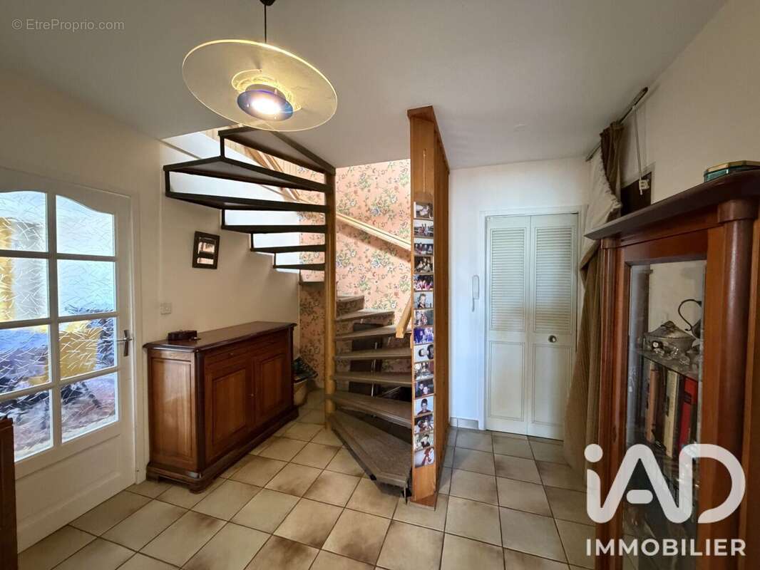 Appartement 119 m² à Chalon-Sur-Saone  - photo 3
