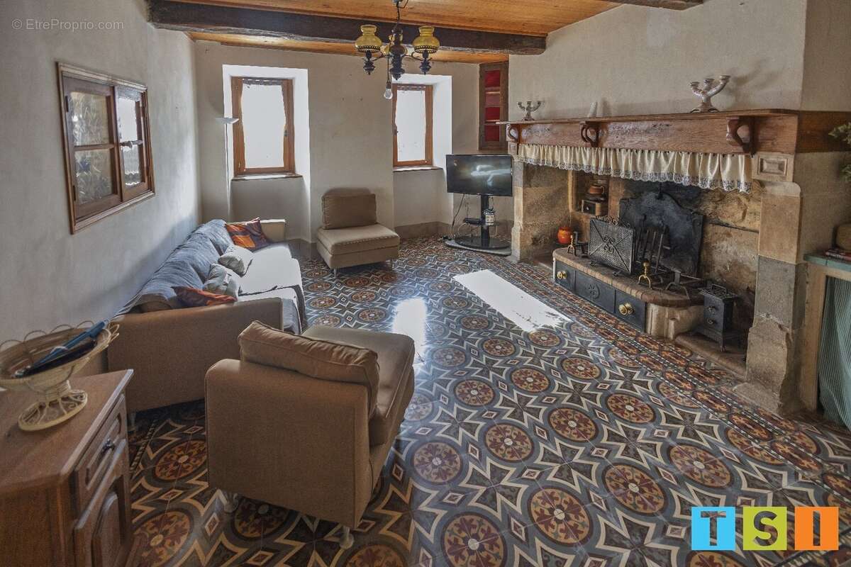 Maison à SAINT-MICHEL