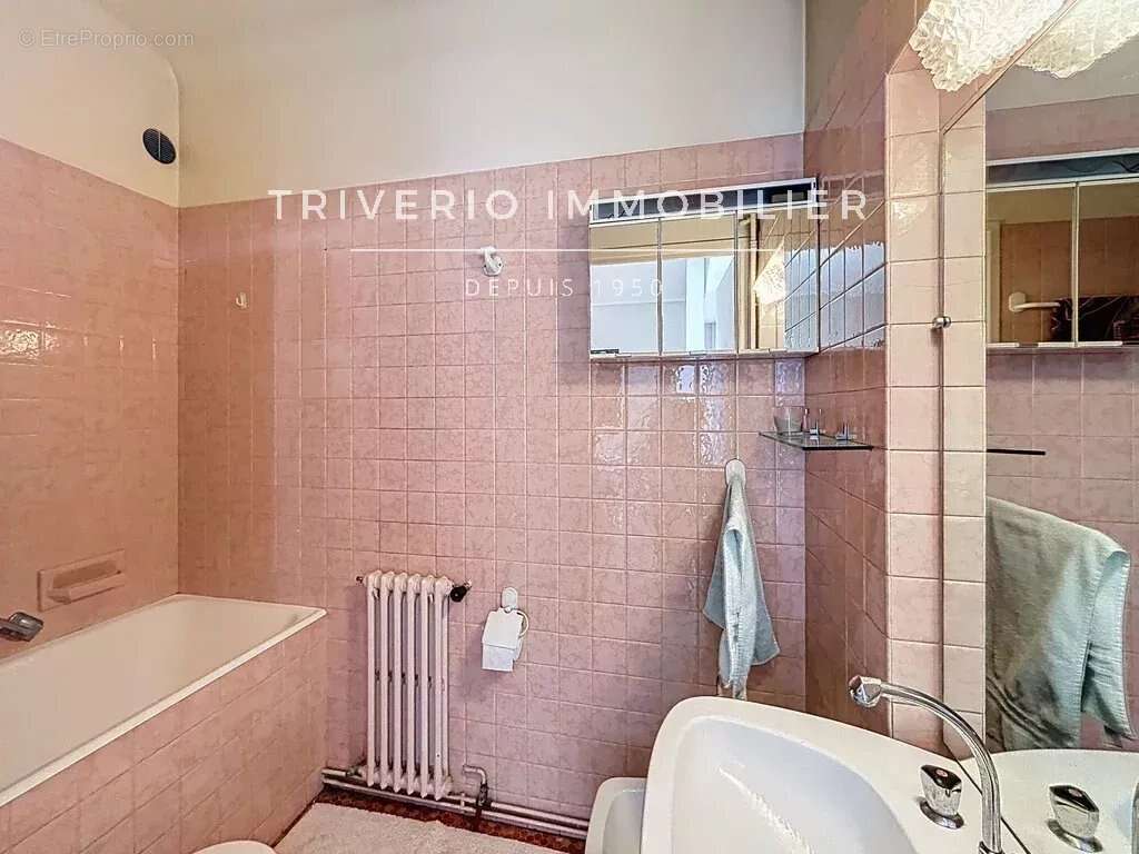 Appartement à LE CANNET