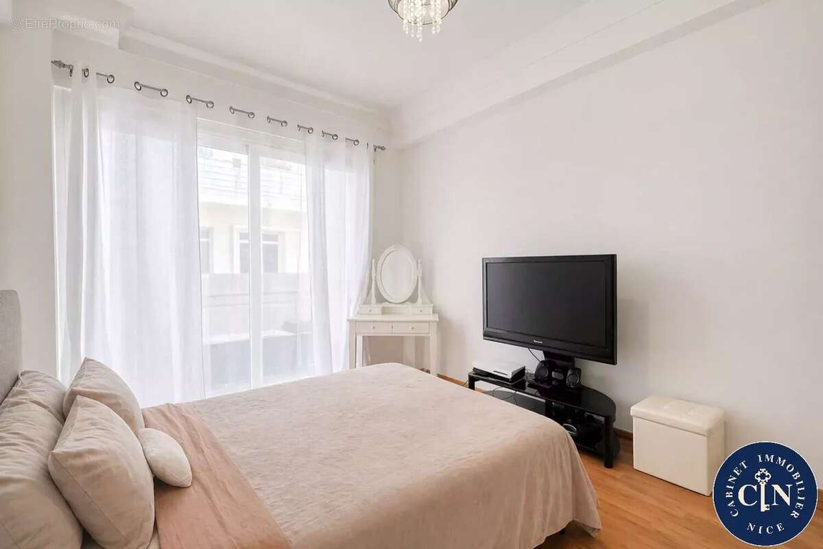 Appartement 82 m² à Nice  - photo 5
