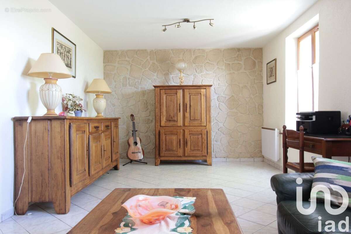 Photo 8 - Maison à SAINT-MESMES
