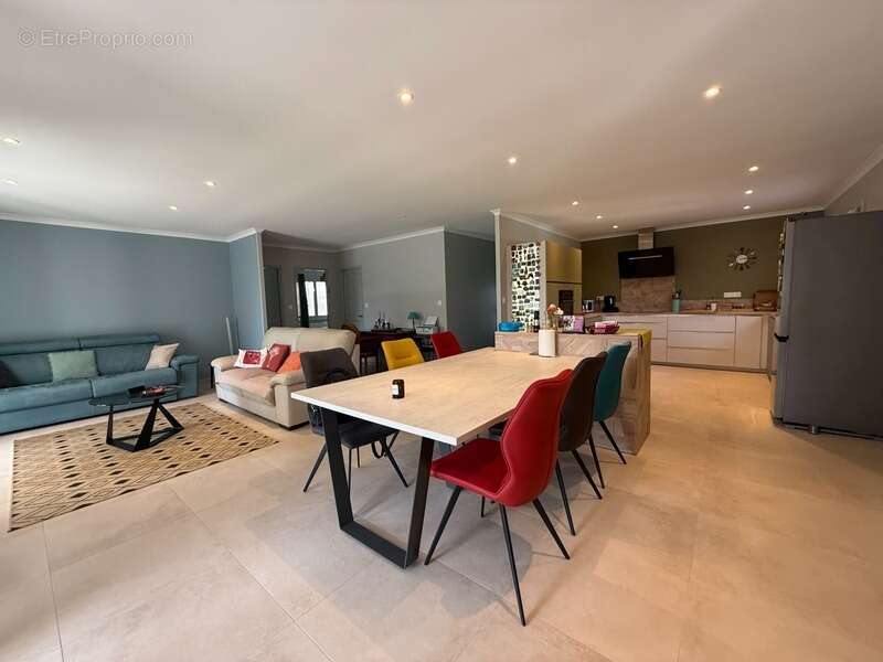 Maison à BOISSET-ET-GAUJAC