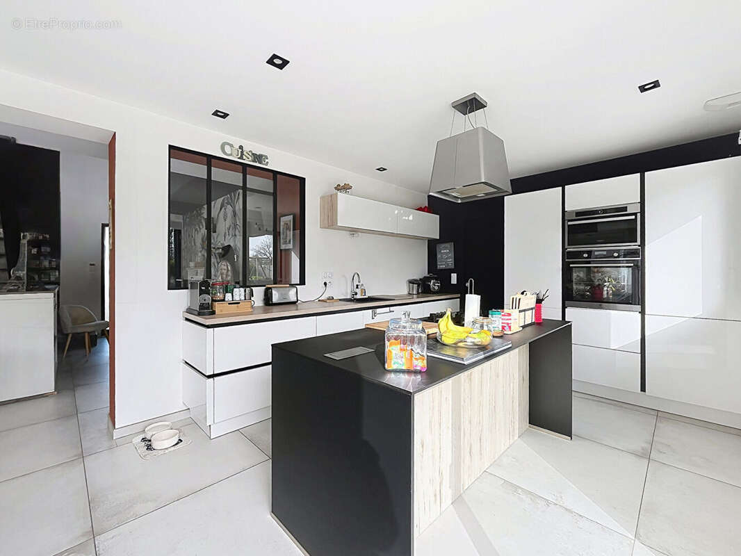 Maison à SAINT-MELOIR-DES-ONDES