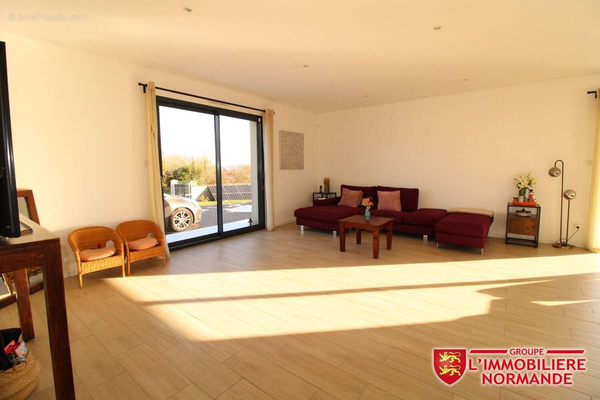 Maison à ROSNY-SUR-SEINE