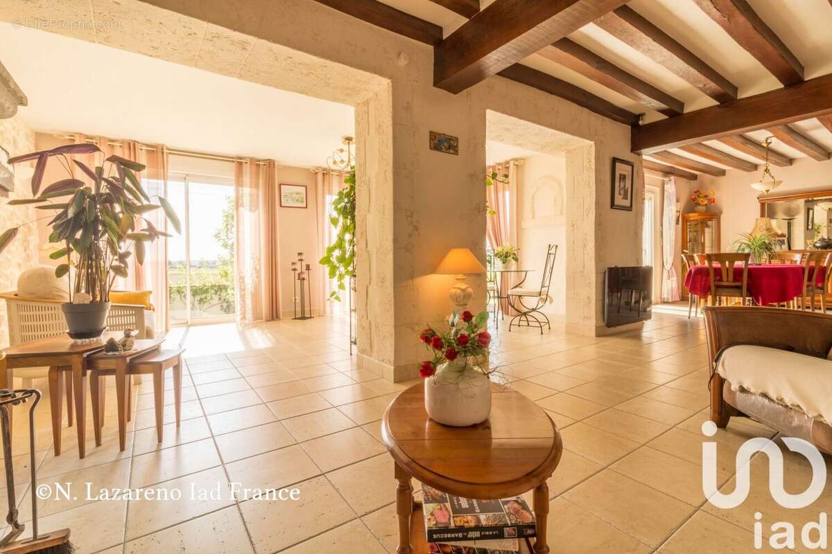 Photo 9 - Maison à MARIGNY-LES-USAGES