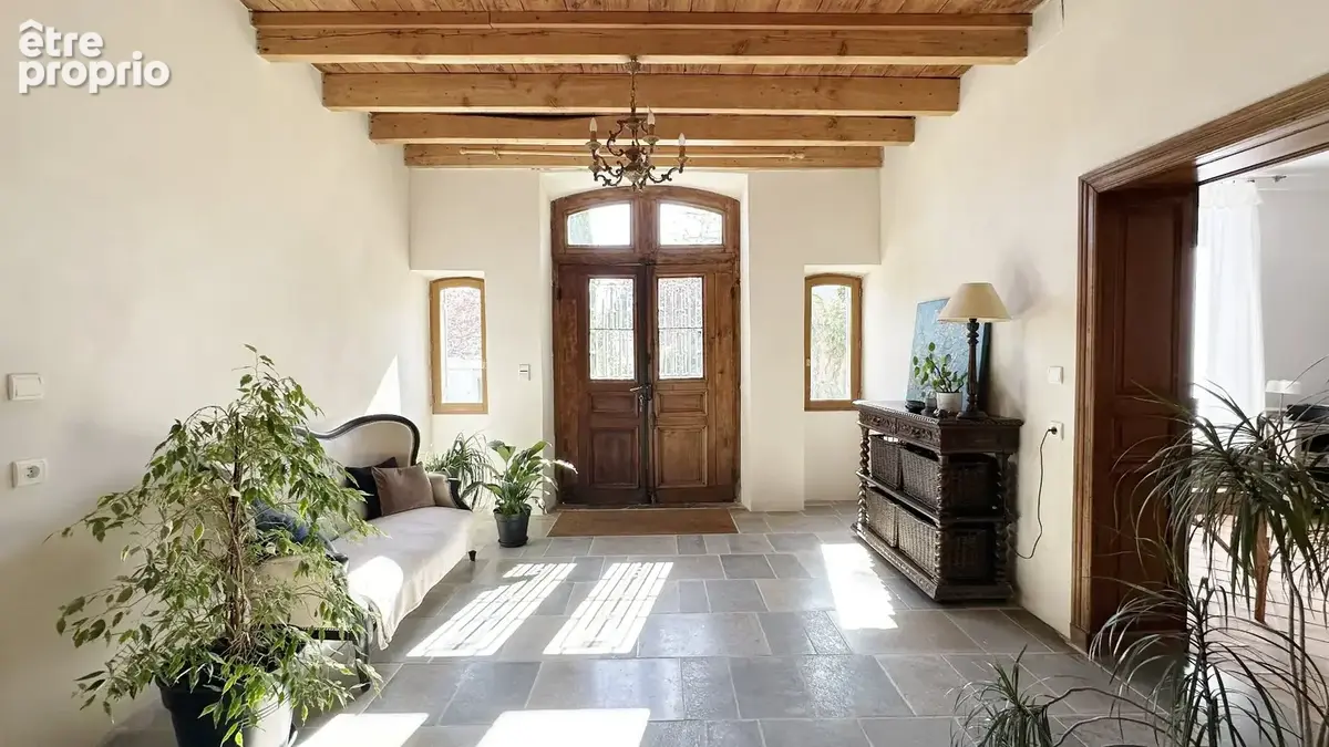 Maison de caractere du 18ème de type t9 de 235 m2 - photo 4