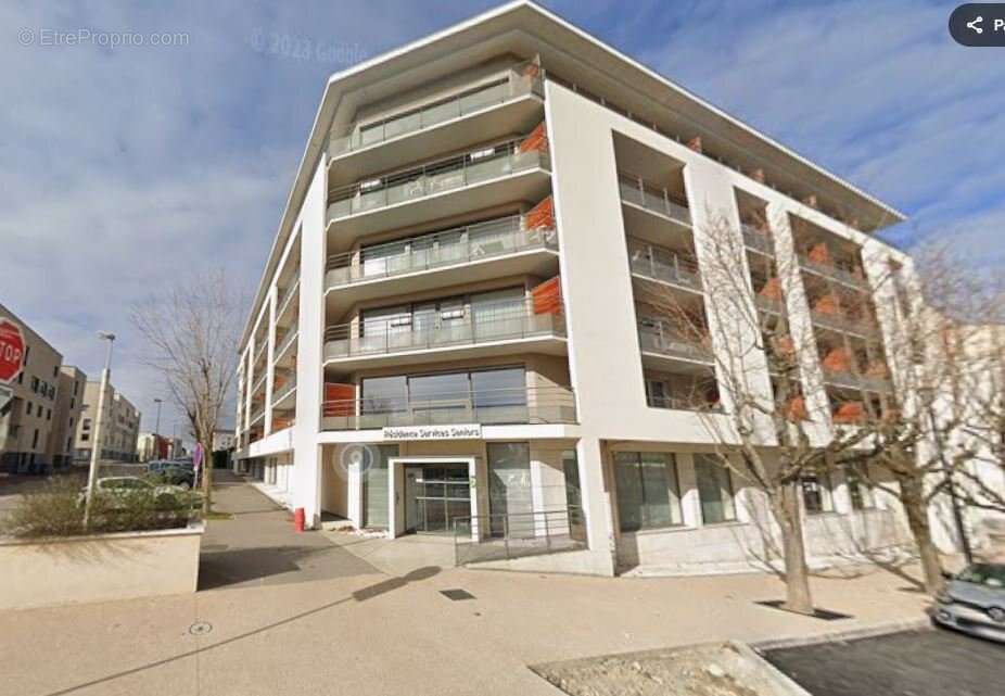 Appartement à L'ISLE-D'ABEAU