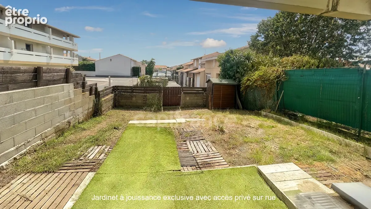 LE HAILLAN - Spacieux T3 lumineux de 72 m² en rez-de-chaussée avec jardinet à jouissance exclusive, accès indépendant, cellier e - photo 3