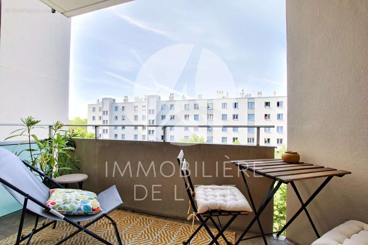 Appartement à LYON-8E
