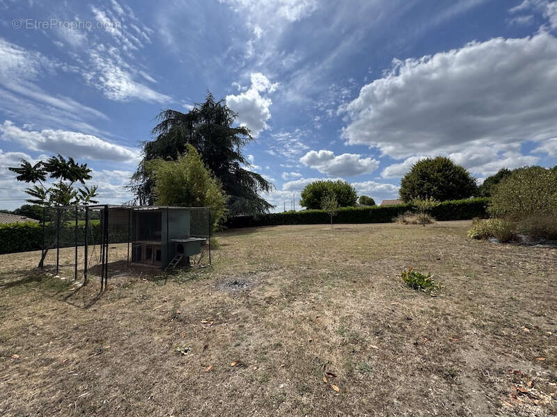 Maison indépendante avec jardin 3000m2 - photo 5