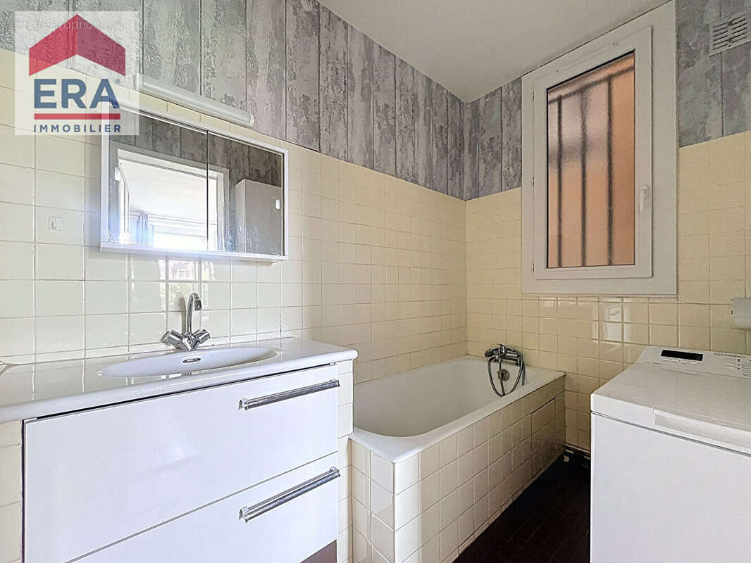 Appartement à IVRY-SUR-SEINE